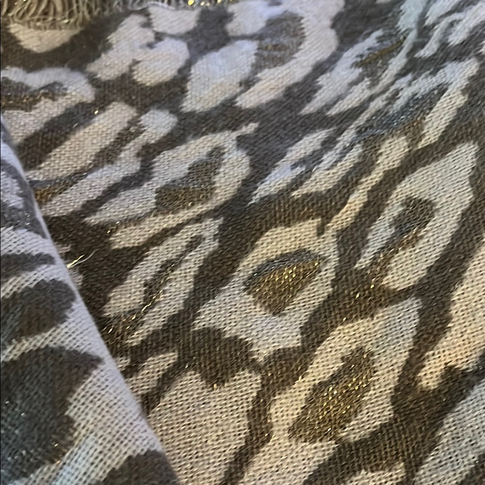 Leopard Print Wrap - Picture 2 of 3